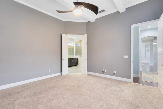Building Photo - 8450 Laureate Blvd