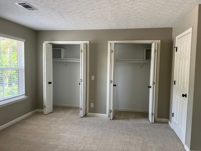 Building Photo - 514 N 2nd St