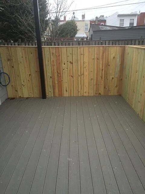 Building Photo - 761 Kenyon St NW