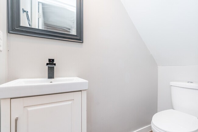 Half Bath - 1628 S 4th St