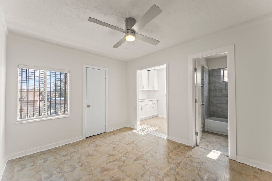 Building Photo - 106-118 1/2 W 79th St.