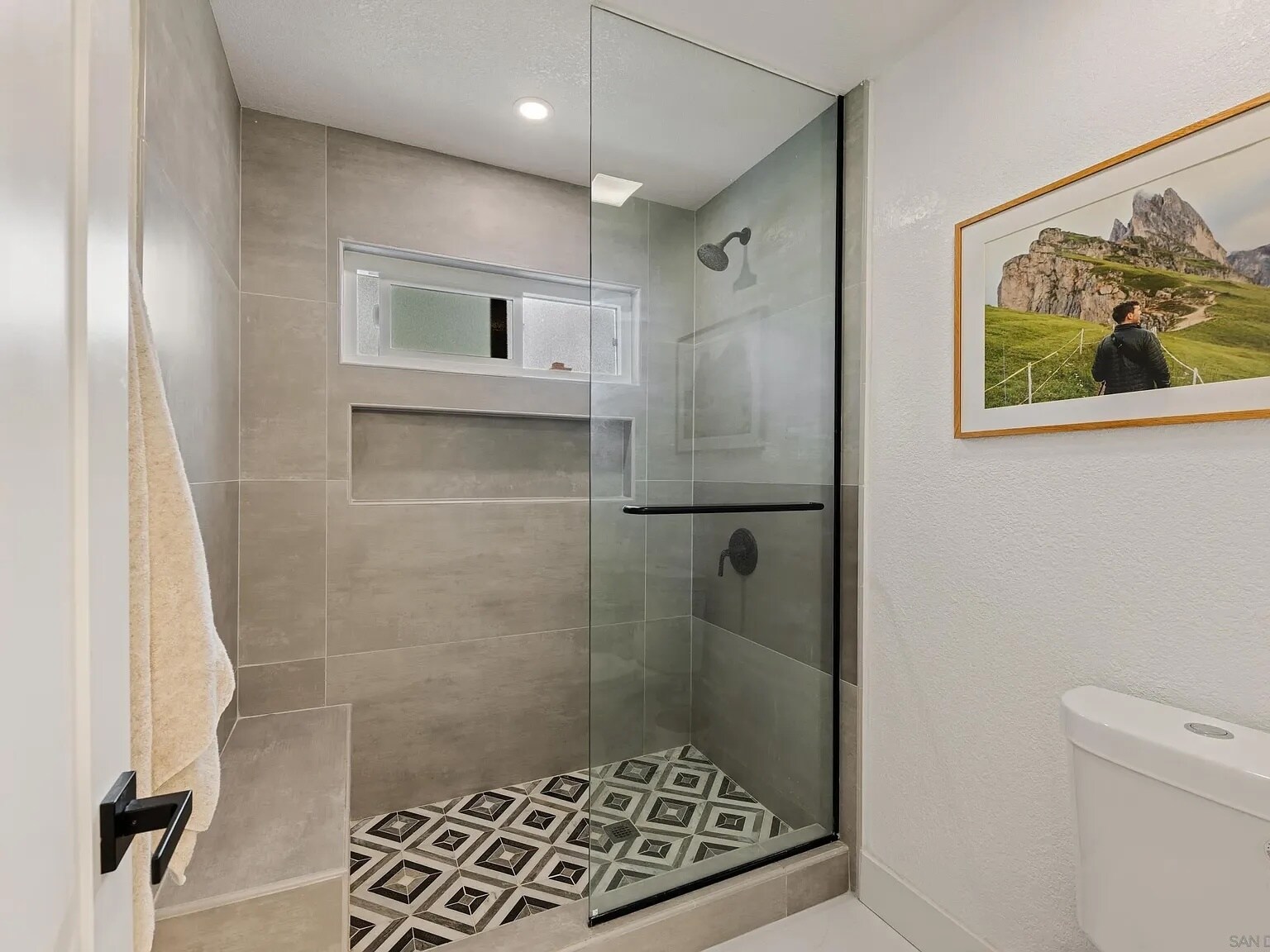 Master bathroom - 2510 Woodlands Way