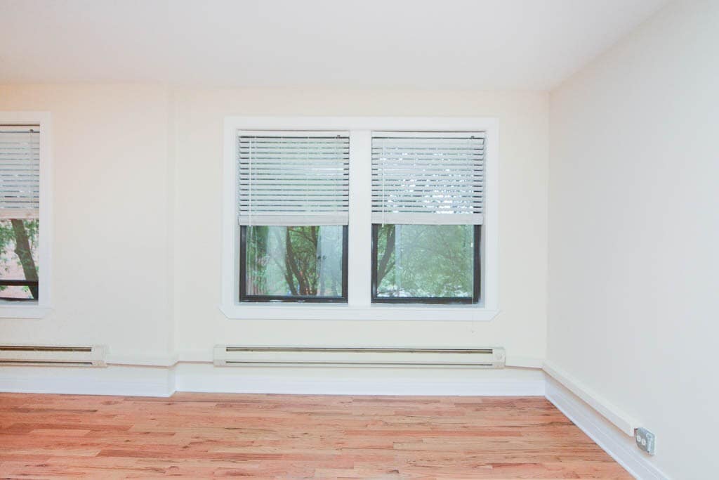 Building Photo - 4530 N Damen Ave