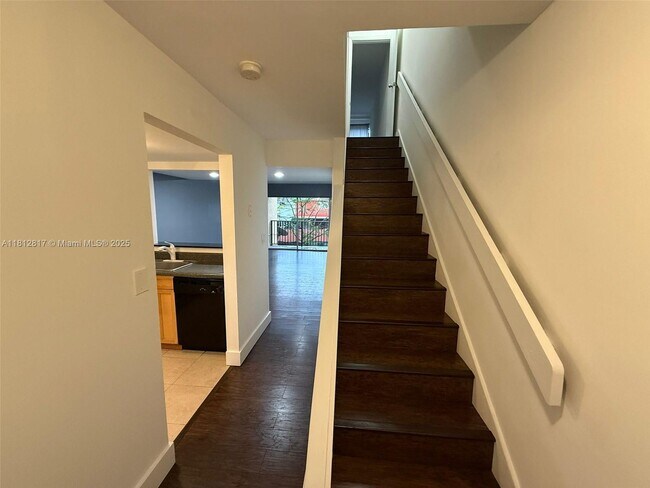 Building Photo - 231 NW 109th Ave