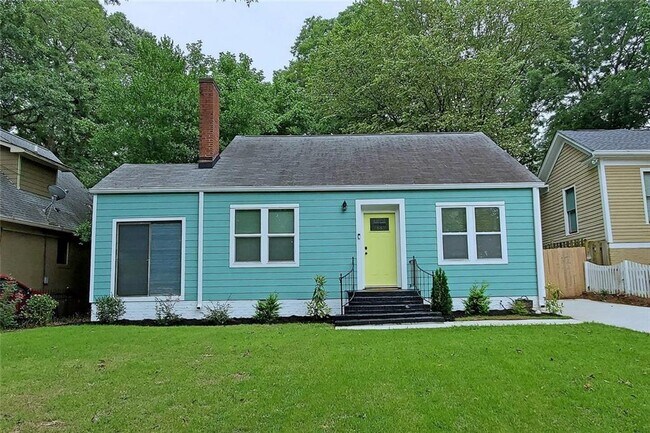 Building Photo - 2039 Ridgedale Rd NE