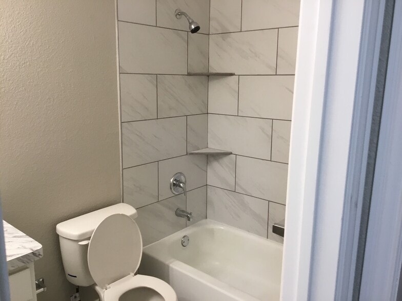 Main Hall Bathroom - 12106 Willowdell Dr.