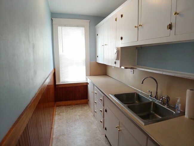 Building Photo - 29 Halmstad St