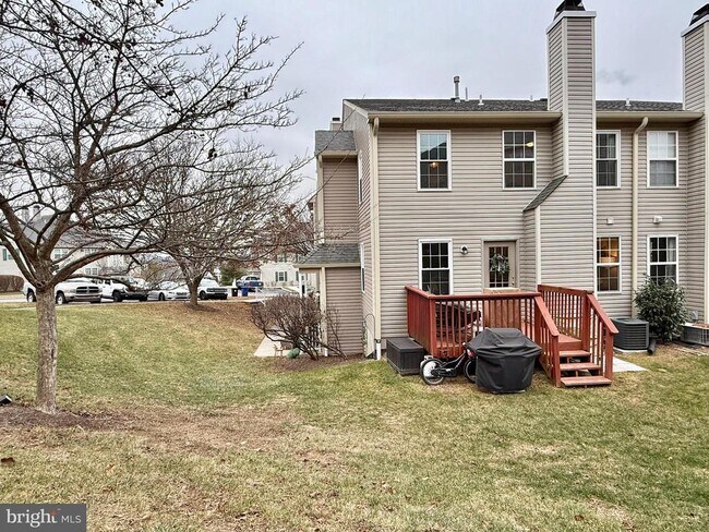 Building Photo - 602 Hamilton St