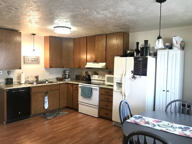 Building Photo - 4756 S 700 E