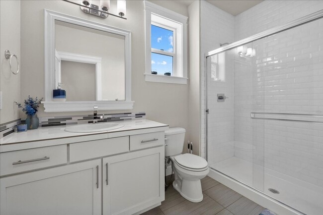Building Photo - Luxury Living at Sagebrook