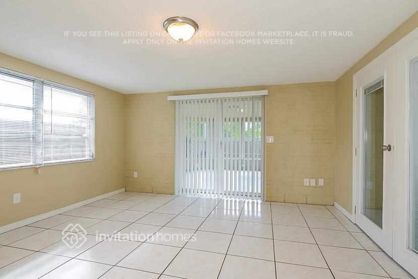 Building Photo - 1741 Dartmouth Dr