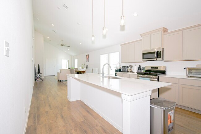 Building Photo - 21534 Cypress Trellis Dr