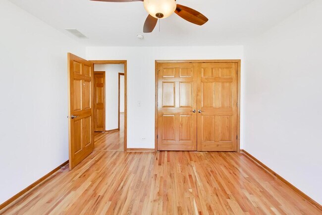 Building Photo - 2951 Old Glory Dr