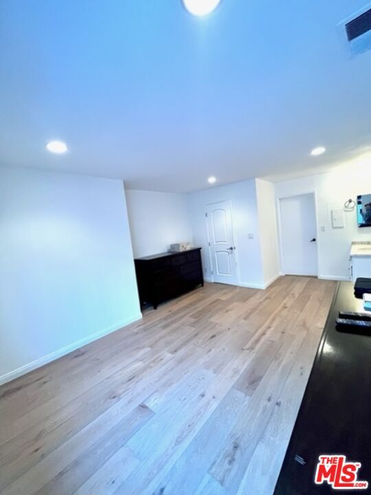 Building Photo - 221 S Gale Dr