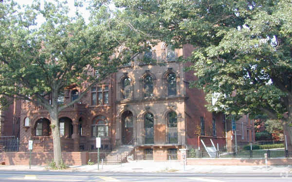 Building Photo - 1432 North Broad