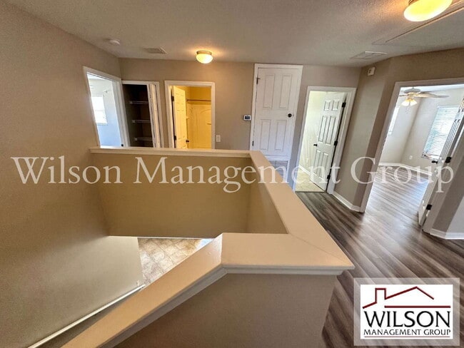 Building Photo - 512 Bella Rosa Cir