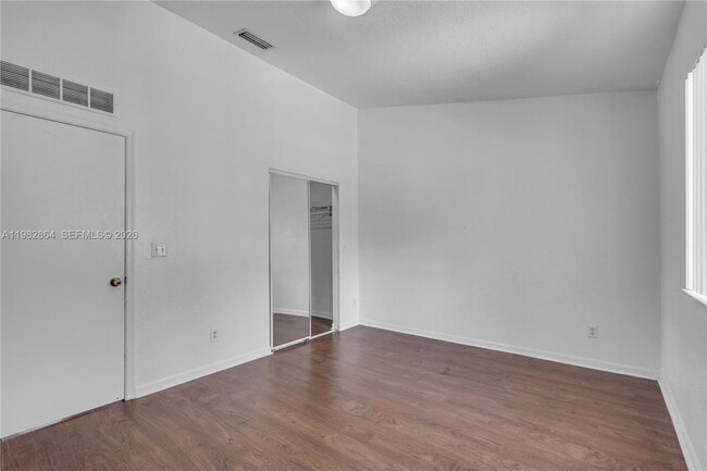 Building Photo - 2400 SW 87th Way