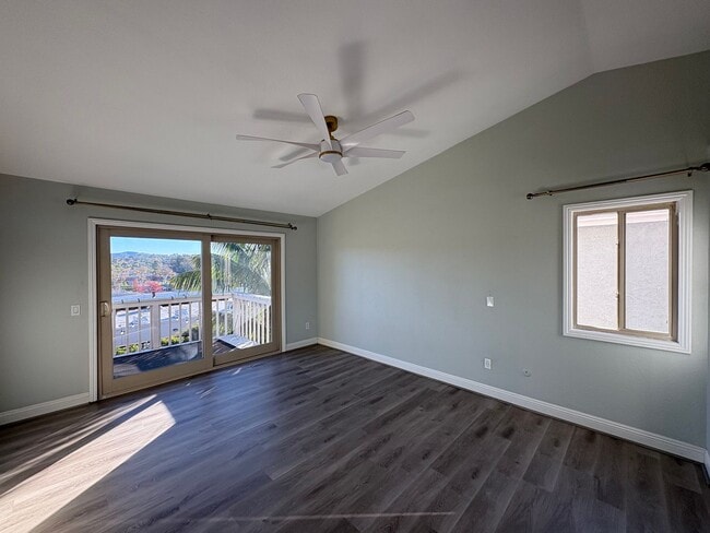 Building Photo - Beautiful 4B/3BA Home in Encinitas!