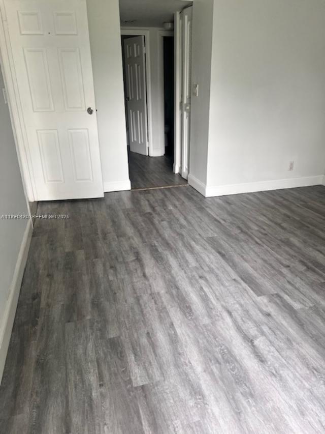 Building Photo - 3475 N Country Club Dr