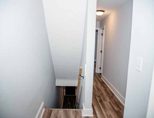 Building Photo - 510 E Fulton St