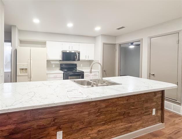 Building Photo - 1302 N San Saba St