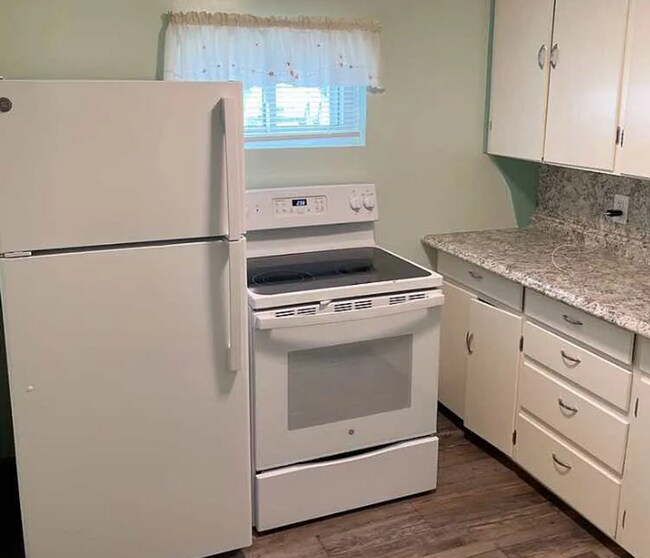 Building Photo - 1017 18th St