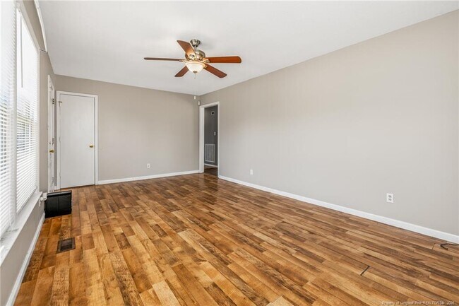 Building Photo - 7401 Paxton Dr