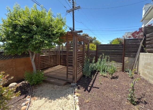 Building Photo - Renovated 3-Bedroom Home with Private Mast...