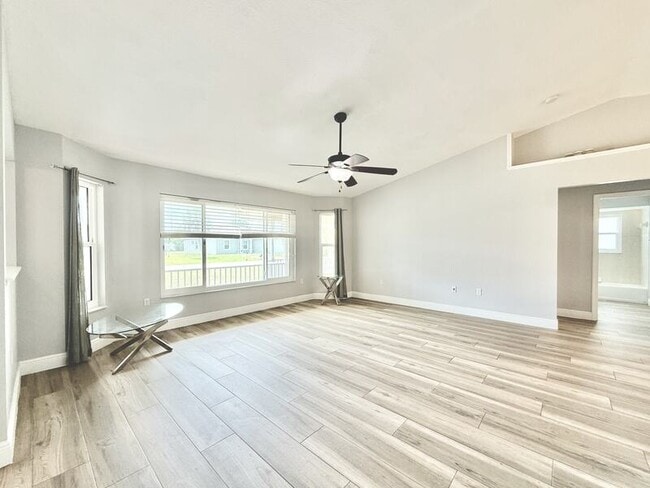 Building Photo - 22148 Lockport Ave