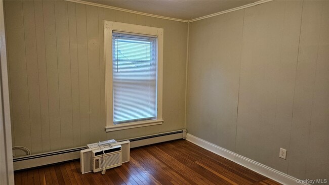 Building Photo - 192 Main St