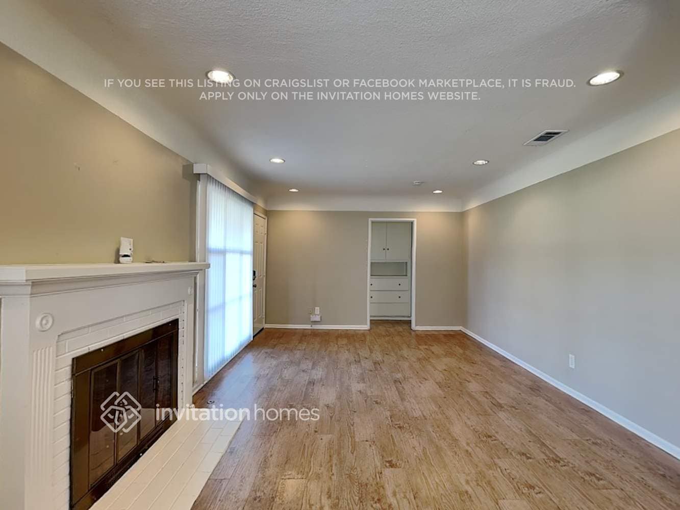 Building Photo - 1235 Oakhurst Dr