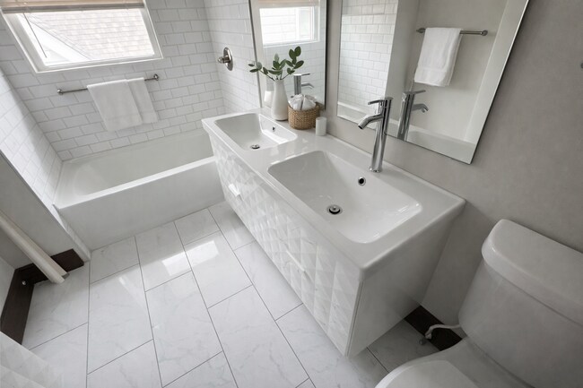 Building Photo - 21 N Colorado Ave