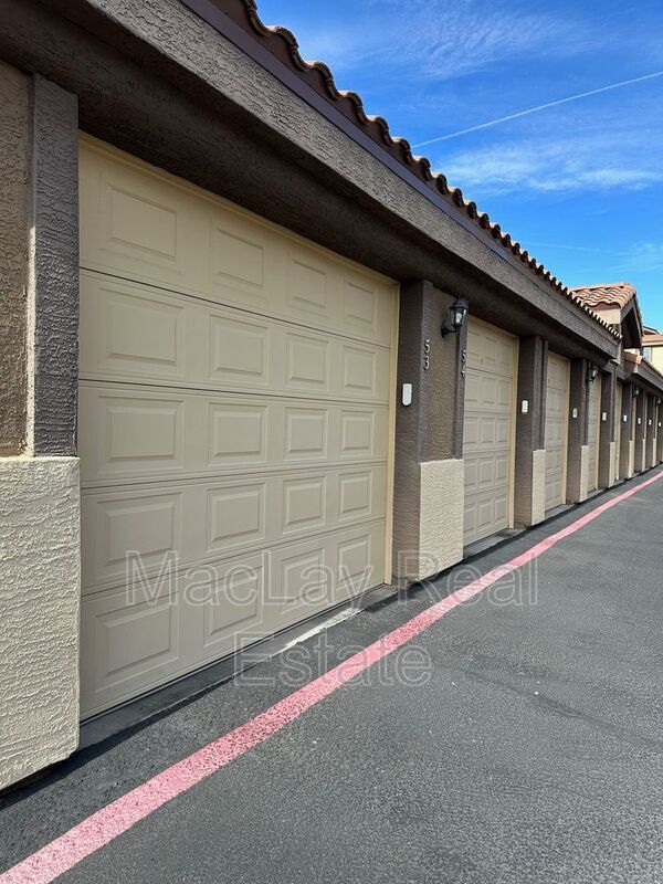 Building Photo - 10136 E Southern Ave