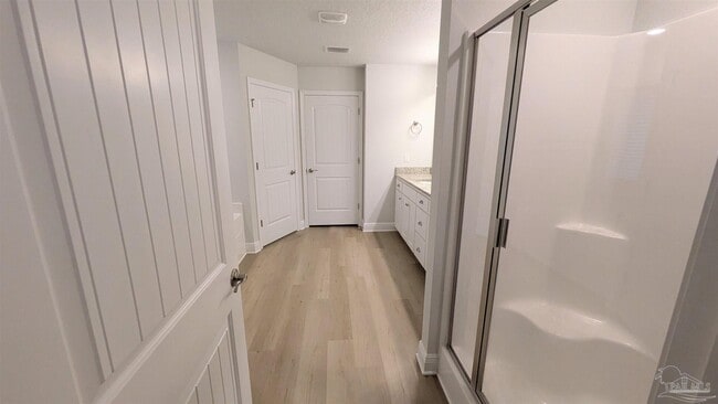 Building Photo - 5693 Old Stone Blvd