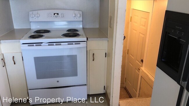 Building Photo - 4 br, 2 bath House - 220 SE McKenzie Street