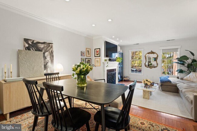 Building Photo - 1944 N Cleveland St