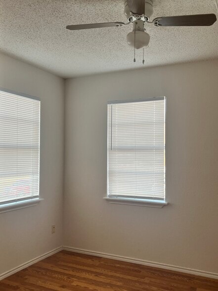 Building Photo - 702 S Arroyo Blvd