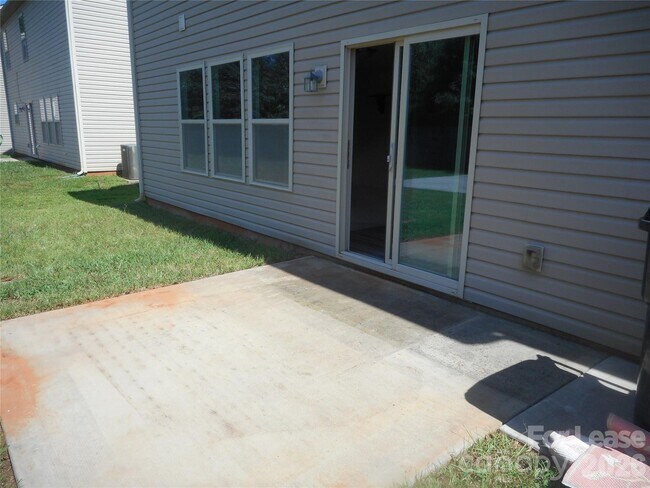 Building Photo - 7156 Pitzer Dr