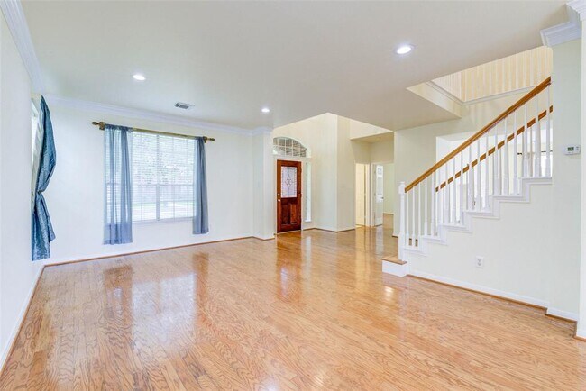 Building Photo - 2338 Plantation Bend Dr