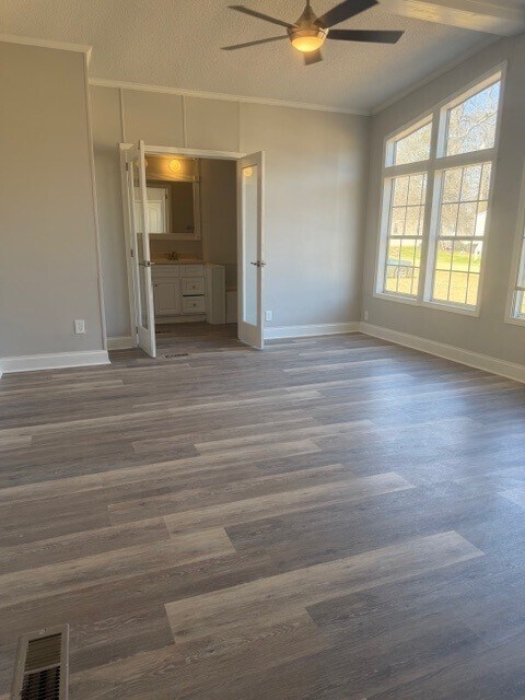 Building Photo - 1008 Pin Oak Ln