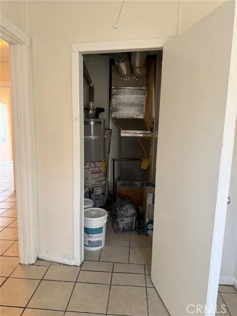 Building Photo - 44527 Date Ave