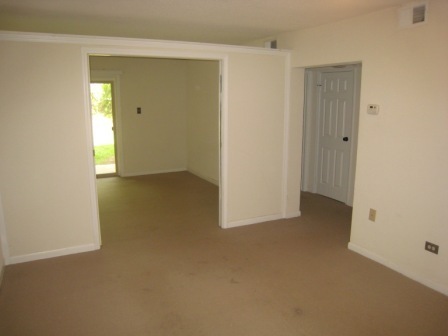 Building Photo - 1 Bedroom Apartment in Gated Community wit...