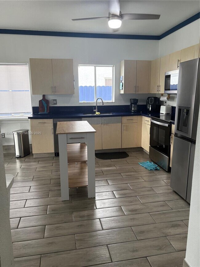 Building Photo - 10272 SW 227th Ln