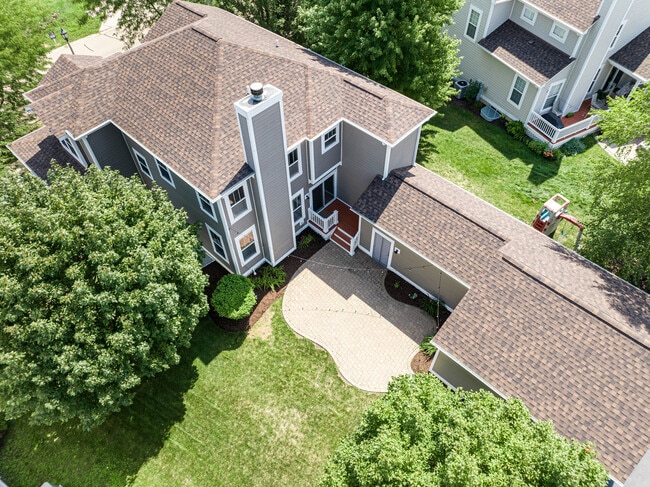 Building Photo - 155 Gillett St