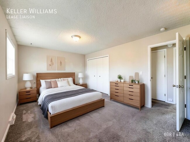 Building Photo - 6990 Snowbird Dr