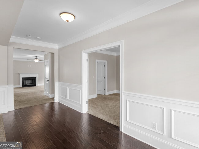 Building Photo - 185 Regency Pl