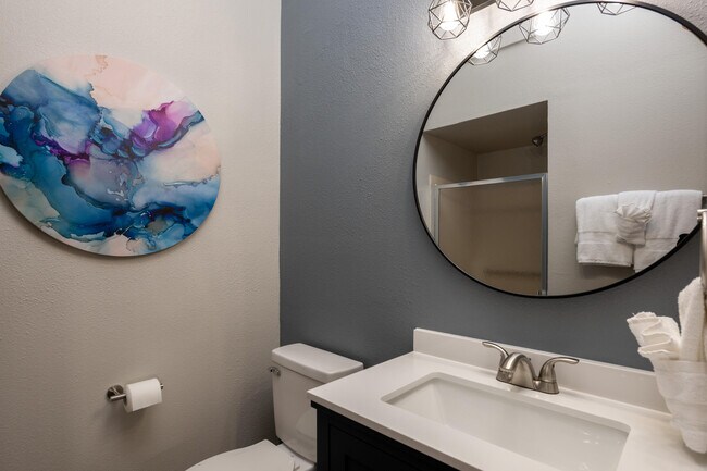 Building Photo - 235 Ozark Mountain Resort Dr