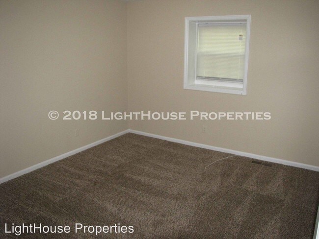 Building Photo - 3 br, 1.5 bath House - 103 Holmes Circle