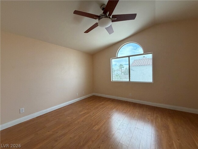 Building Photo - 8638 White River Dr