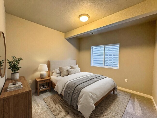 Building Photo - 8633 Noreen Falls Dr